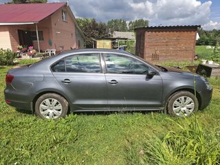 2014 Volkswagen Jetta VI Рестайлинг, серый, 1300000 рублей, вид 3