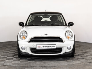 2011 Mini Hatch One II (R56) Рестайлинг, белый, 775000 рублей, вид 2
