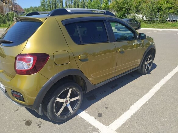 2016 Renault Sandero Stepway II, зелёный, 1200000 рублей - вид 3