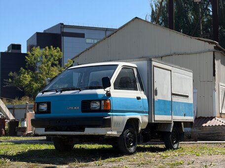 1989 Toyota LiteAce, белый, 550000 рублей, вид 3