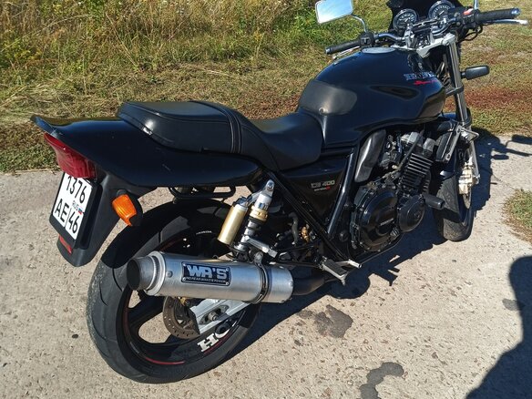 1998 Honda CB 400 Super Four, чёрный, 300000 рублей - вид 5