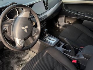 2013 Mitsubishi Lancer X Рестайлинг, чёрный, 1100000 рублей, вид 5