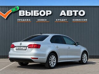 2013 Volkswagen Jetta VI, серебристый, 1190000 рублей, вид 2