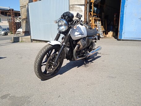 2014 Moto Guzzi V 7, белый, 400000 рублей, вид 3