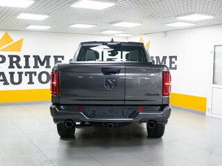 2026 Ram 1500 Crew Cab V Рестайлинг, серый, 10799000 рублей, вид 5