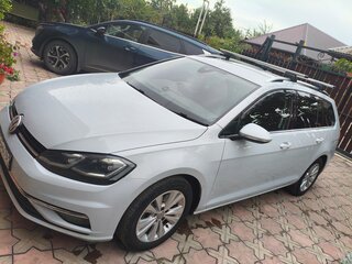 2017 Volkswagen Golf VII, серый, 1400000 рублей, вид 1