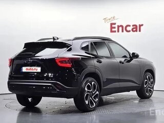 2023 Chevrolet Trax II, чёрный, 1945000 рублей, вид 3