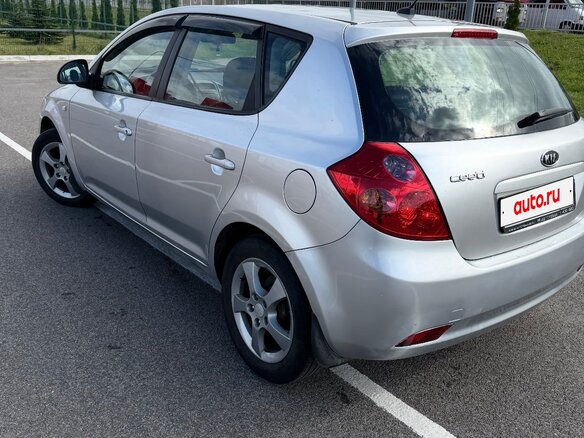 2008 Kia Ceed I, серебристый, 625000 рублей - вид 4