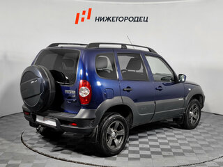 2017 Chevrolet Niva I Рестайлинг, синий, 633000 рублей, вид 5