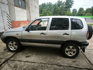 2005 Chevrolet Niva I, серебристый, 300000 рублей, вид 4