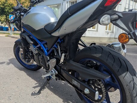 2020 Suzuki SV 650, синий, 630000 рублей, вид 3