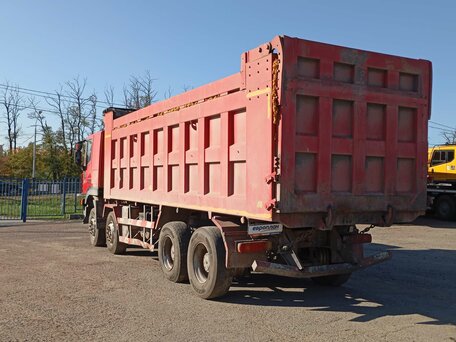 2022 IVECO-Hongyan 8x4 (CQ3406), красный, 2206000 рублей, вид 4