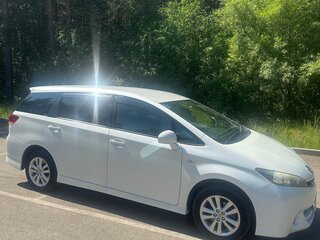 2010 Toyota Wish II, белый, 1200000 рублей, вид 1