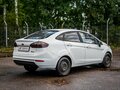 2015 Ford Fiesta Mk6 Рестайлинг, белый, 460000 рублей - вид 1
