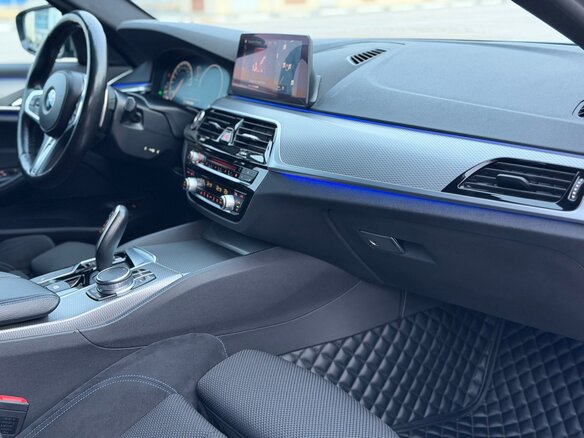 2019 BMW 5 серии 520d xDrive VII (G30/G31/G38), серый, 3597000 рублей - вид 29