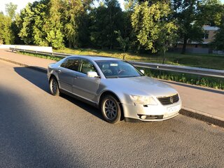 2003 Volkswagen Phaeton 5-Seater I, серебристый, 600000 рублей, вид 2