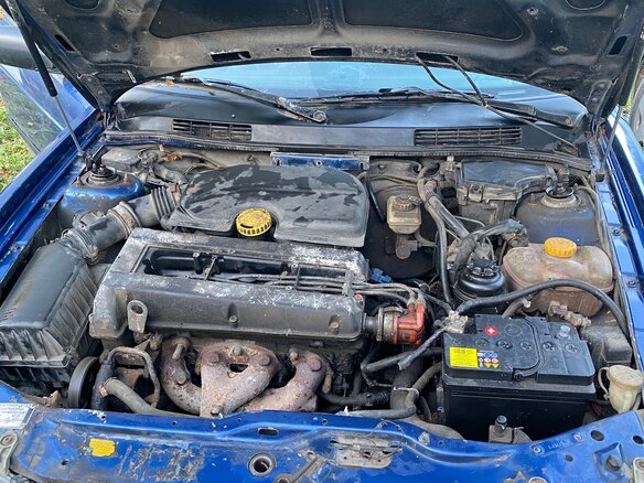 1998 Saab 900 II, синий, 120000 рублей - вид 9