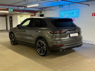 2019 Porsche Cayenne III, серый, 4750000 рублей, вид 4