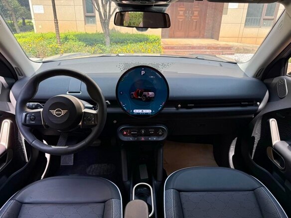 2025 Mini Aceman E, серебристый, 2810000 рублей - вид 23
