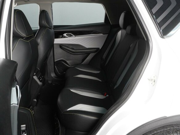 2023 Geely Coolray (Binyue Cool) I Рестайлинг, белый, 1950000 рублей - вид 8