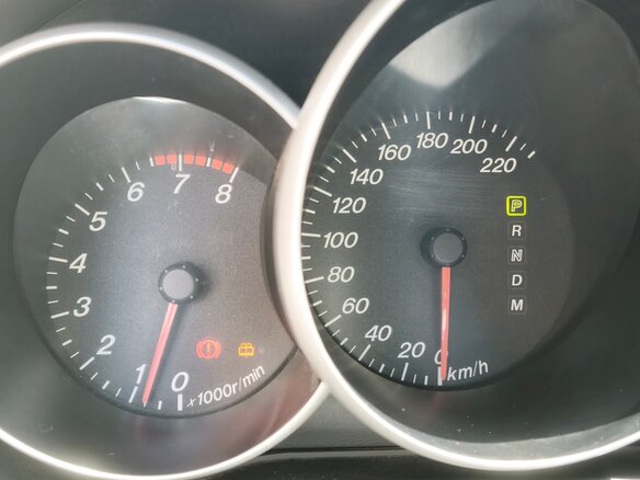 2005 Mazda 3 I (BK), серый, 400000 рублей - вид 5