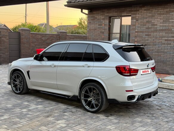 2017 BMW X5 30d III (F15), белый, 5550000 рублей - вид 3