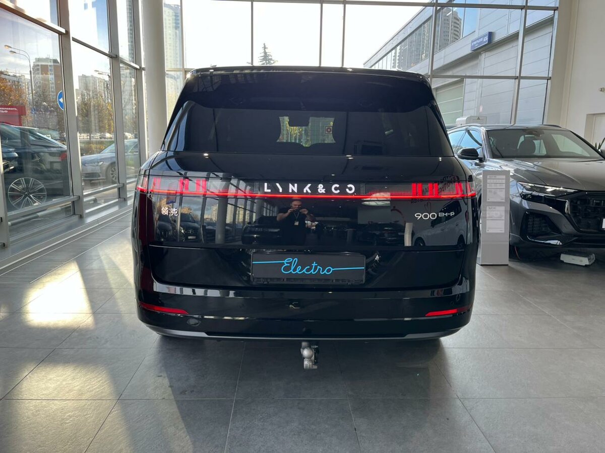 Открыть фотографии: Lynk & Co 900