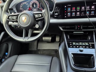 2023 Porsche Cayenne III Рестайлинг, чёрный, 12300000 рублей, вид 5
