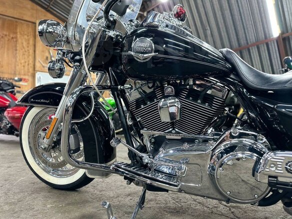 2009 Harley-Davidson Road King, чёрный, 990000 рублей - вид 15