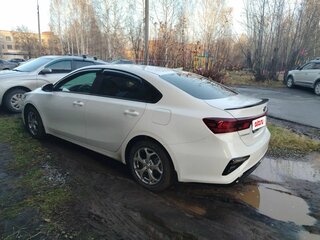 2020 Kia Cerato IV, белый, 1800000 рублей, вид 2