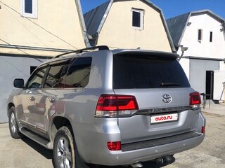 2015 Toyota Land Cruiser 200 Series Рестайлинг 2, серебристый, 6500000 рублей, вид 1