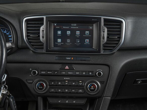 2017 Kia Sportage IV, коричневый, 1699000 рублей - вид 13