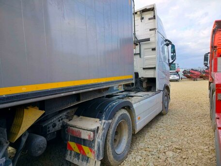 2023 Volvo FH, белый, 12848750 рублей, вид 3