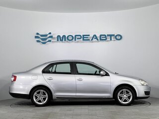 2007 Volkswagen Jetta V, серебристый, 930000 рублей, вид 4