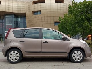 2011 Nissan Note I Рестайлинг, коричневый, 800000 рублей, вид 3
