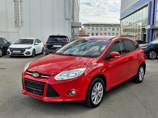 2012 Ford Focus III, красный, 669000 рублей, вид 1