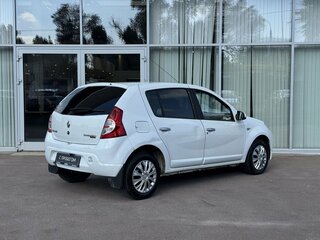 2013 Renault Sandero I, белый, 550000 рублей, вид 5