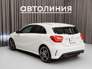 2013 Mercedes-Benz A-Класс 180 III (W176), белый, 1290000 рублей, вид 3
