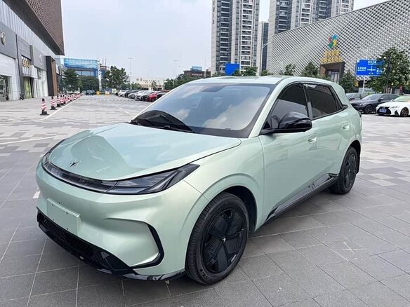 2025 Arcfox T1 42.3 kWh, голубой, 1480000 рублей