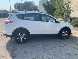 2016 Toyota RAV4 IV (XA40) Рестайлинг, белый, 2050000 рублей, вид 3