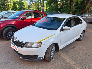 2018 Skoda Rapid I Рестайлинг, белый, 600000 рублей, вид 3