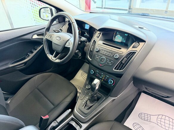 2018 Ford Focus III Рестайлинг, белый, 1239000 рублей - вид 10