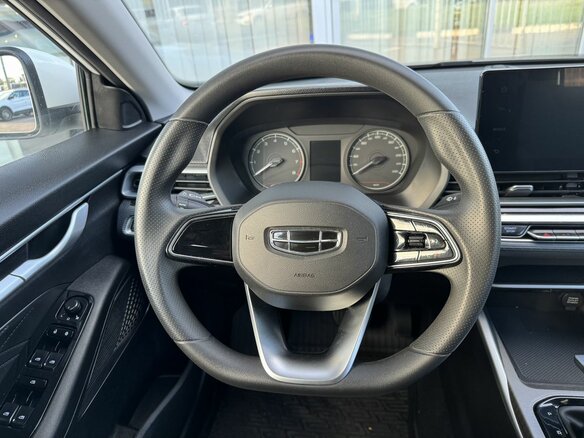 2024 Geely Emgrand II, белый, 1659000 рублей - вид 9
