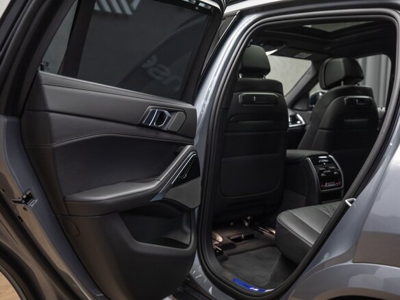 2025 BMW X6 40d III (G06) Рестайлинг, серый, 15800000 рублей - вид 10