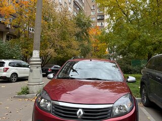 2011 Renault Sandero I, красный, 710000 рублей, вид 2