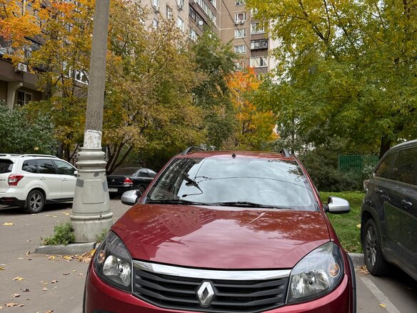 2011 Renault Sandero Stepway I, красный, 670000 рублей - вид 1