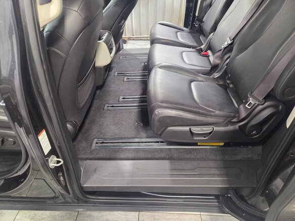 2021 Kia Carnival IV, серый, 3600000 рублей - вид 13