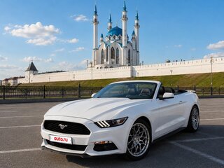 2016 Ford Mustang VI, белый, 2500000 рублей, вид 1