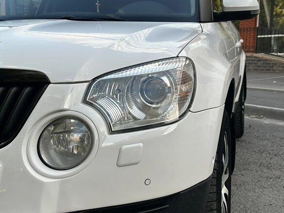 2013 Skoda Yeti I, белый - вид 10