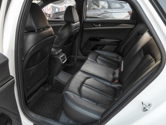 2021 Kia K5 III, белый, 2099000 рублей - вид 11
